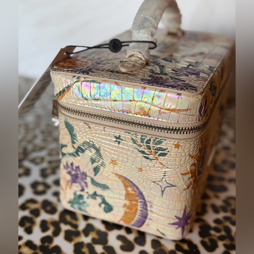 NWT Brahmin Vitality MELBOURNE CHARMAINE MAKE UP TOTE firm price - Picture 8 of 12